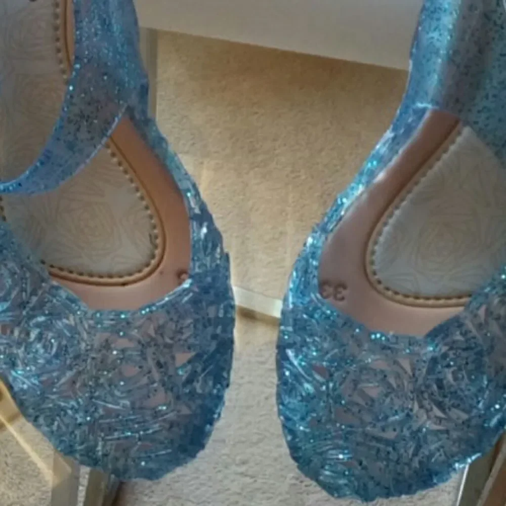 GUGUYeah FROZEN INSPIRED ELSA JELLY SHOE